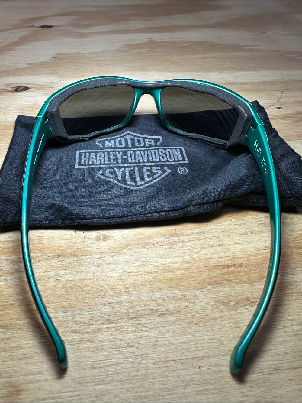 Harley-Davidson Metallic Teal Green Wraparound Sunglasses